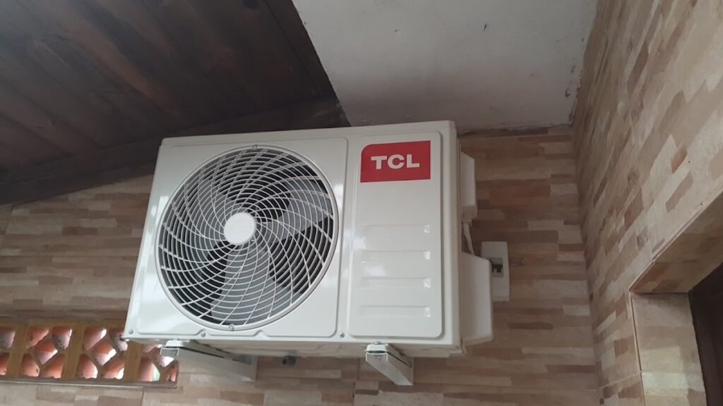 CLIMATIZE AR – PMOC, Instalação, limpeza e manutenção de Ar Condicionado Multi Split, Cassete e Piso teto